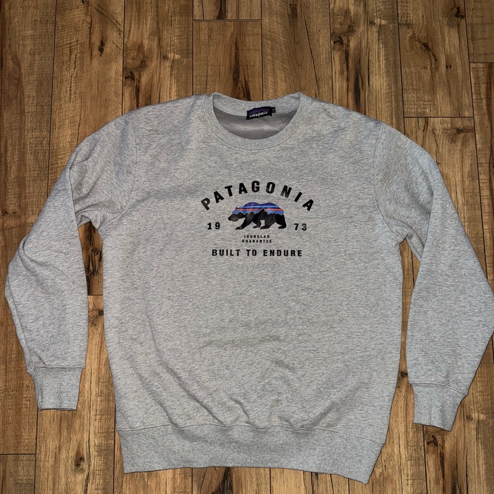Patagonia crewneck sweatshirt